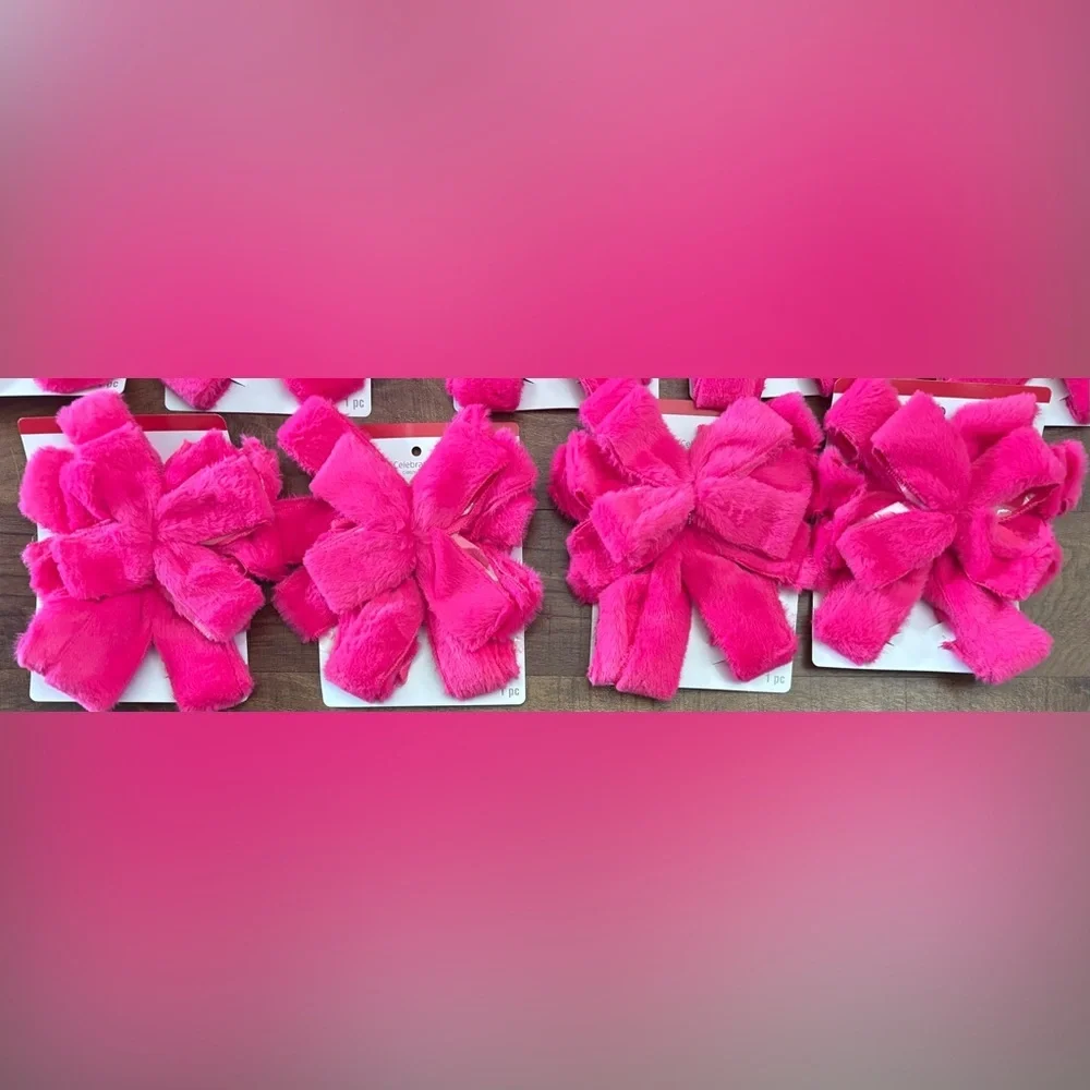 Oversized Christmas tree bow 21 in bundle 18 total pink faux fur NEW NWT Xmas